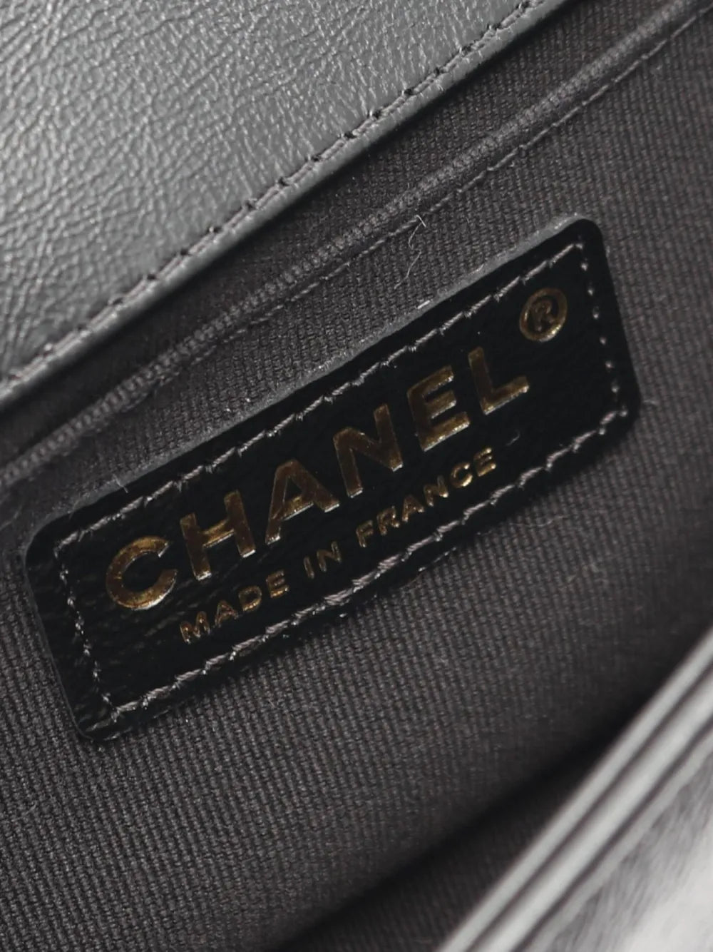 Pre-OwnedCHANEL Pre-Owned2021 small leather shoulder bag