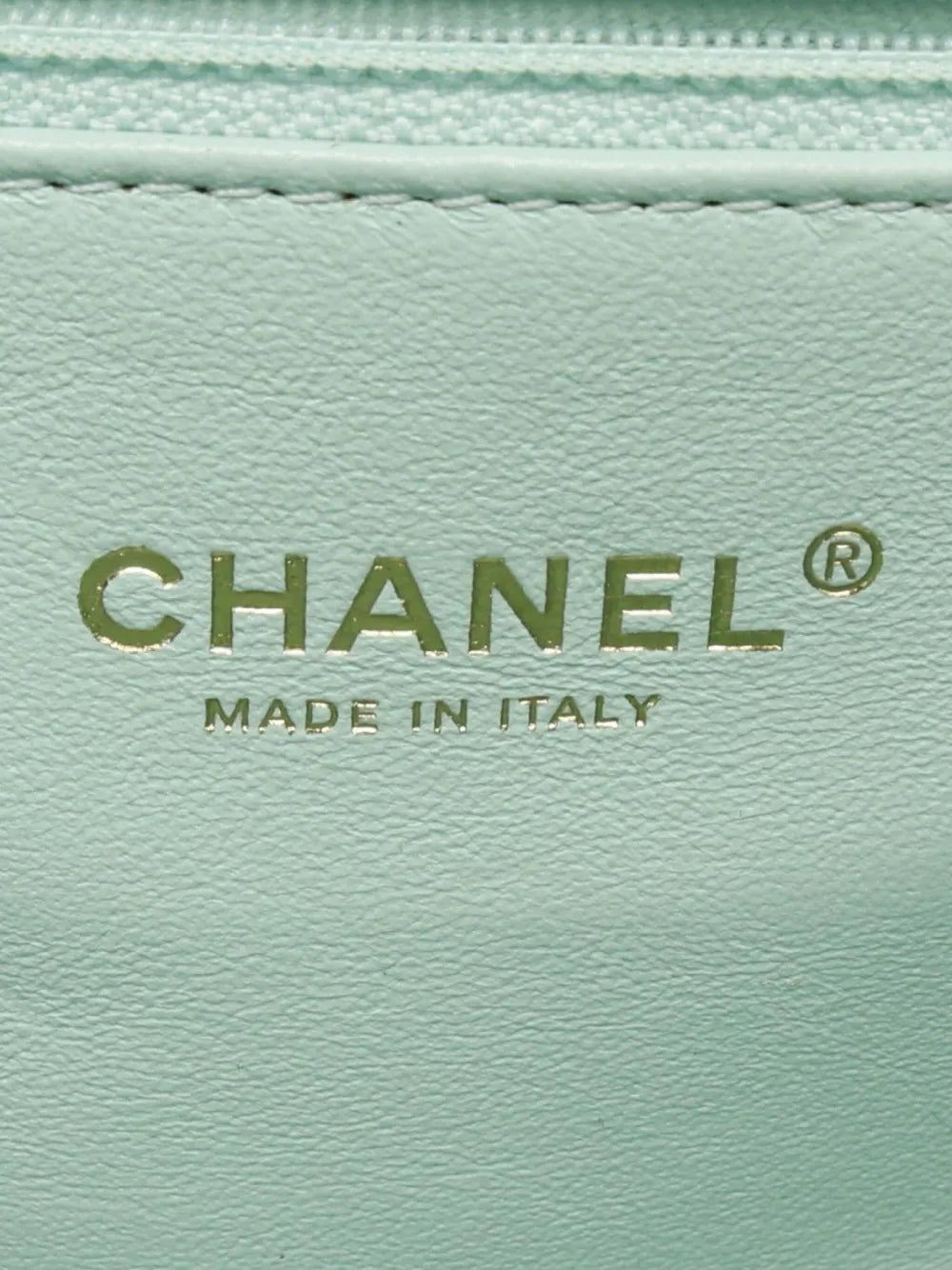 Pre-OwnedCHANEL Pre-Owned2016-2017 small interlocking CC shoulder bag
