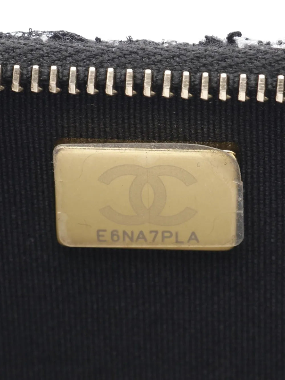 Pre-OwnedCHANEL Pre-Owned2021 tweed chain shoulder bag