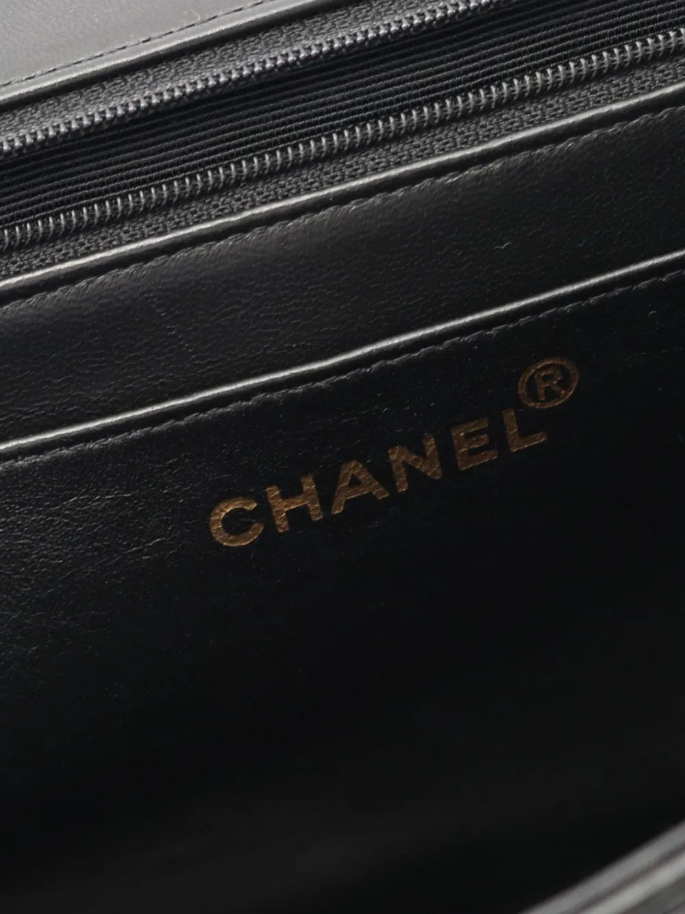 Pre-OwnedCHANEL Pre-Owned1996-1997 Decamatelassé 30 handbag