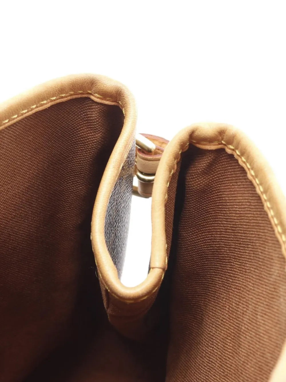 Pre-OwnedLouis Vuitton Pre-Owned2006 Batignolles handbag