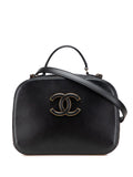 Pre-OwnedCHANEL Pre-Owned2016-2017 Goatskin and Quilted Calfskin Coco Curve Case vanity bag