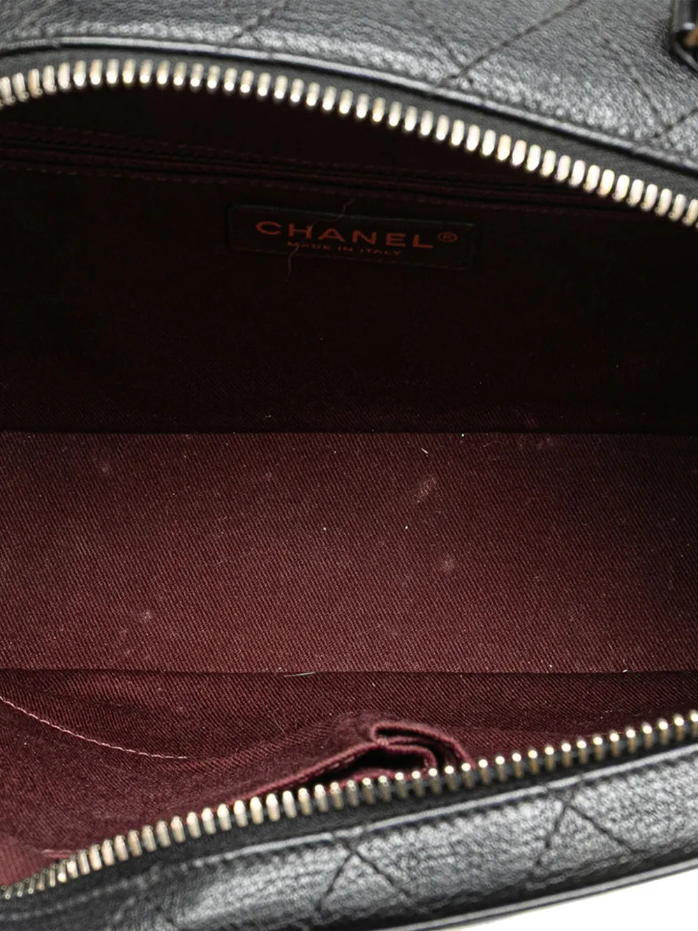 Pre-OwnedCHANEL Pre-Owned2016-2017 Goatskin and Quilted Calfskin Coco Curve Case vanity bag