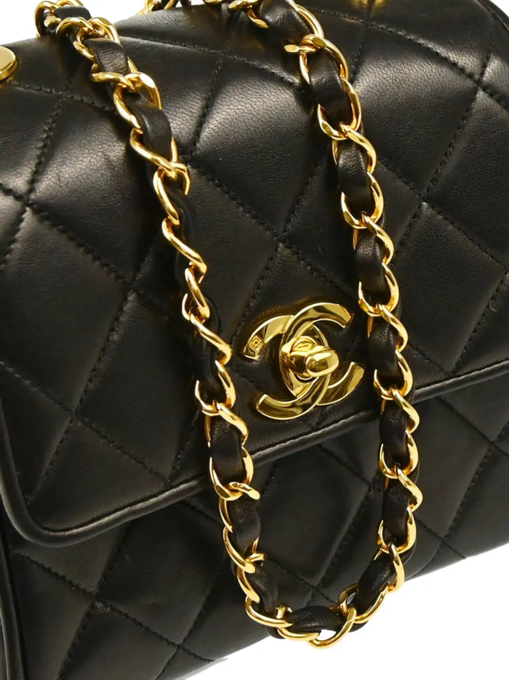 Pre-OwnedCHANEL Pre-Owned1992 quilted lambskin bag
