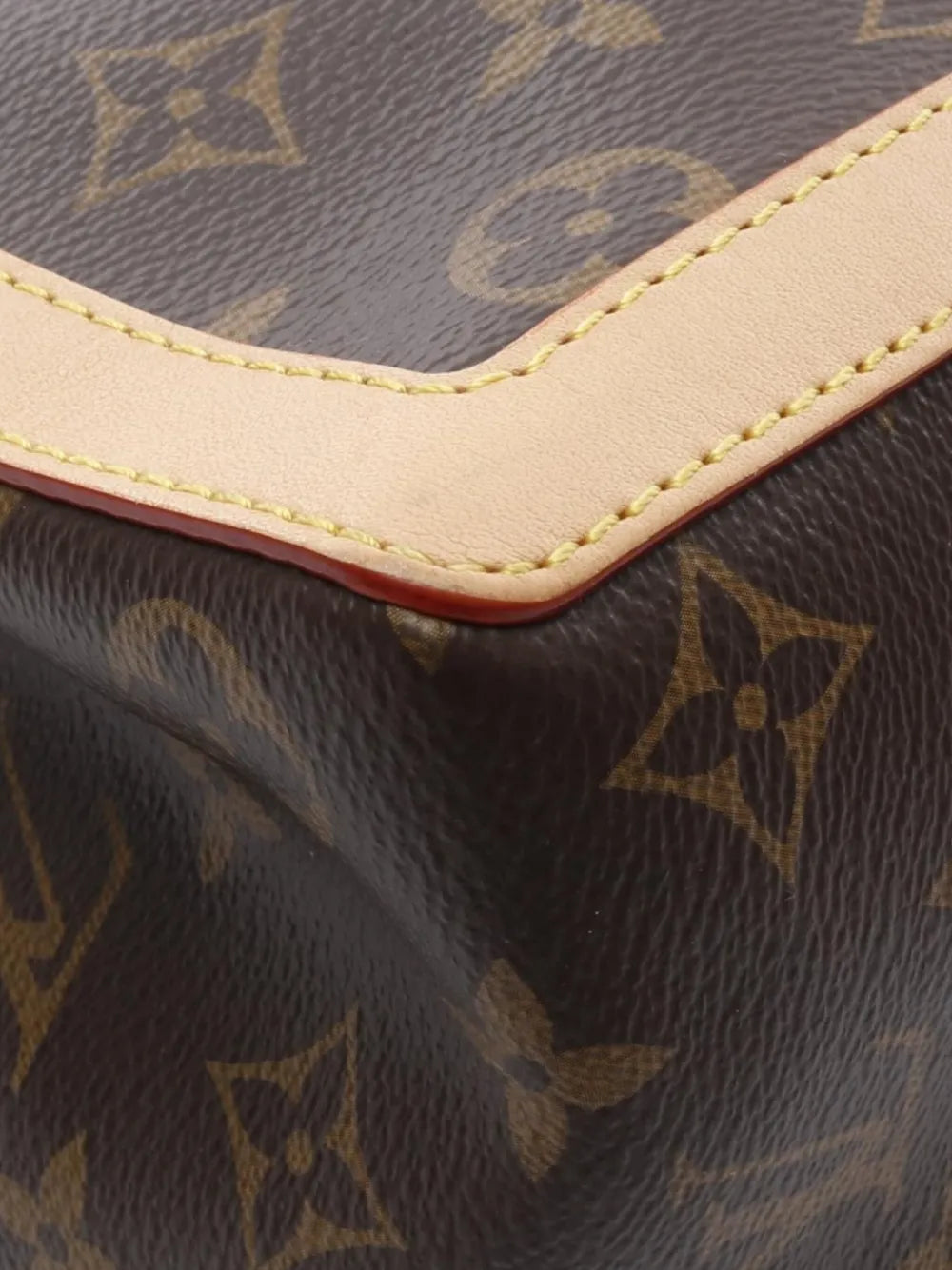 Pre-OwnedLouis Vuitton Pre-Owned2021 Dauphine Soft GM shoulder bag