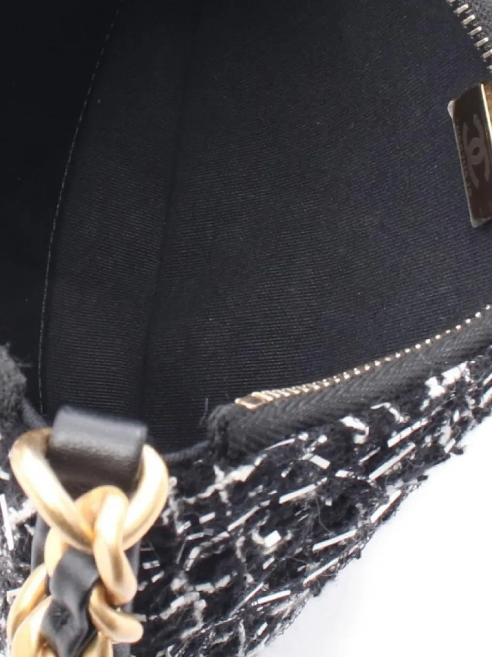 Pre-OwnedCHANEL Pre-Owned2021 tweed shoulder bag