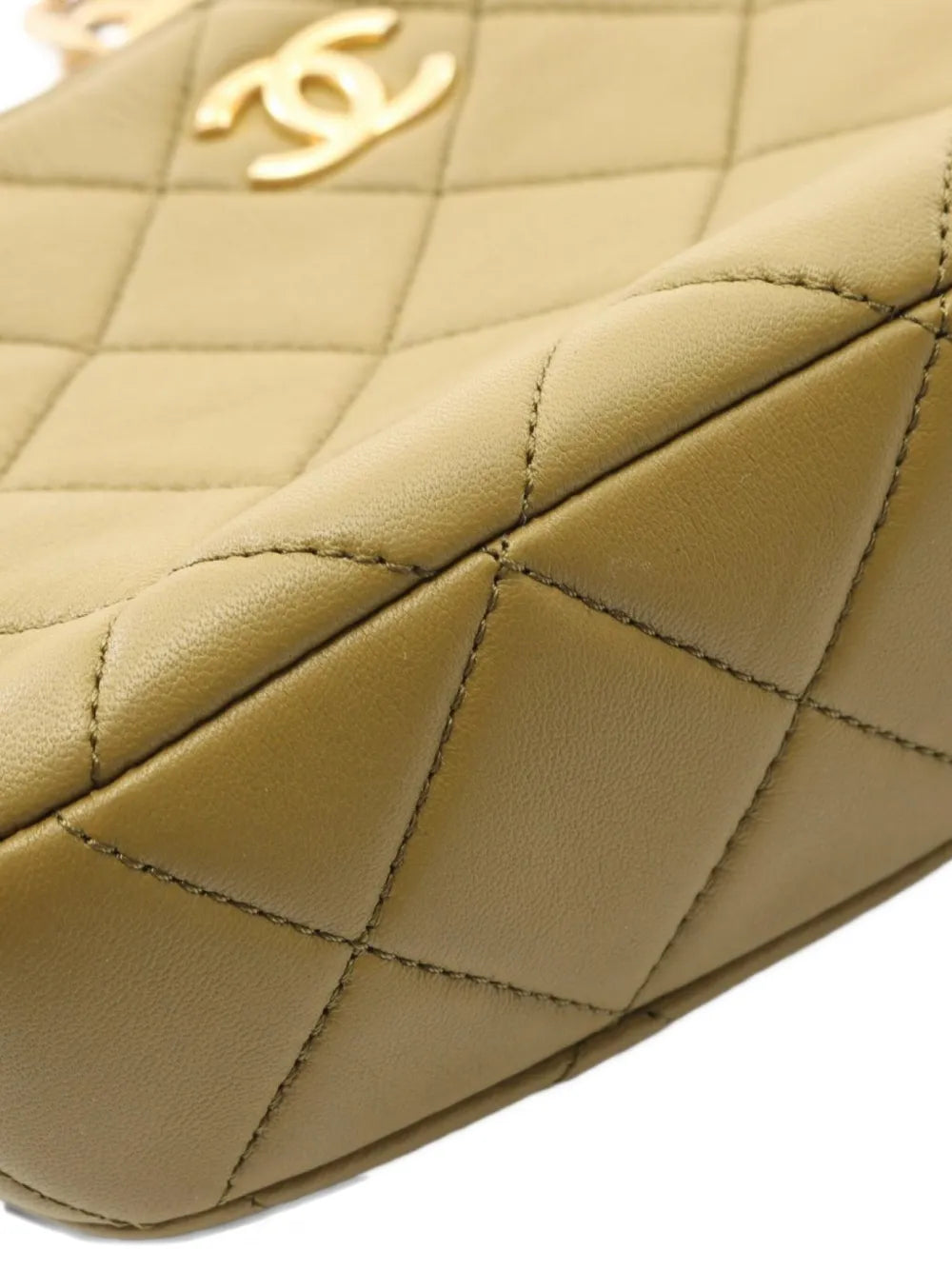 Pre-OwnedCHANEL Pre-Owned2021 matelassquilting chain-strap shoulder bag