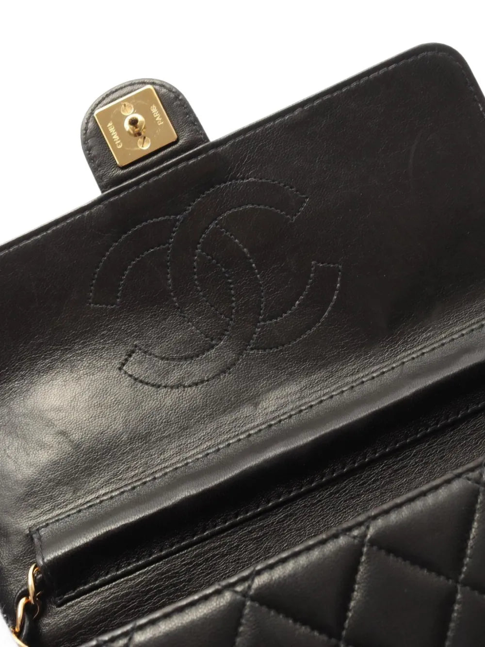 Pre-OwnedCHANEL Pre-Owned1997-1999 Classic Flap matelassquilted shoulder bag