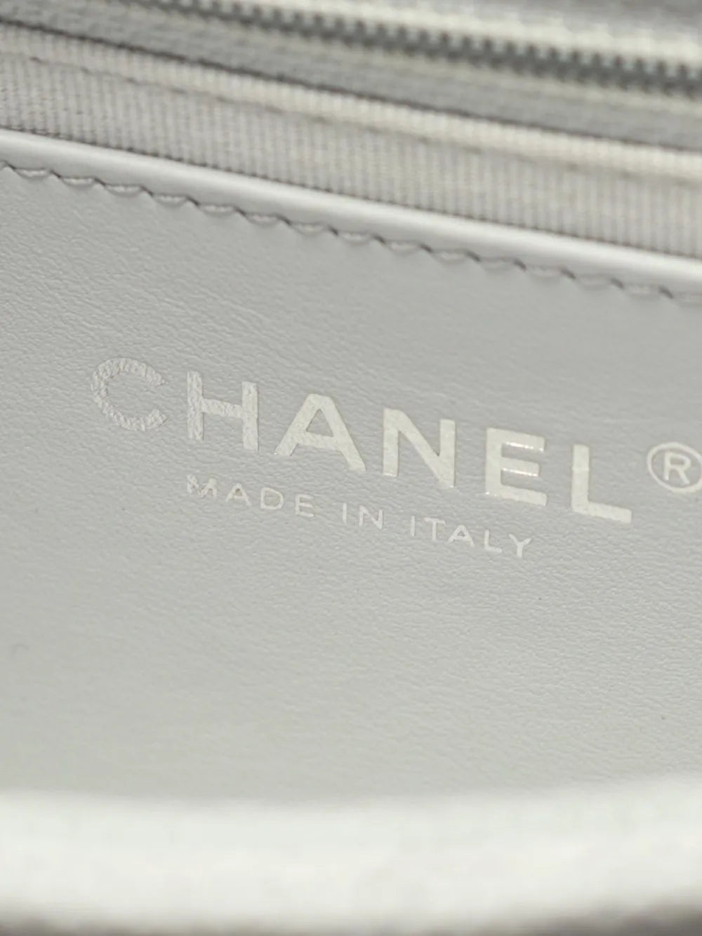 Pre-OwnedCHANEL Pre-Owned2021 mini matelassshoulder bag