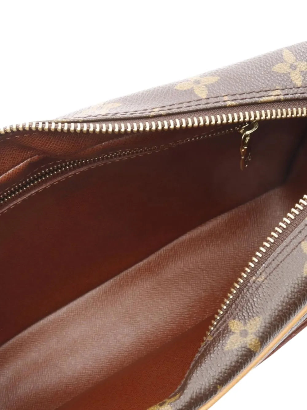 Pre-OwnedLouis Vuitton Pre-Owned2002 Trocadero 27 shoulder bag
