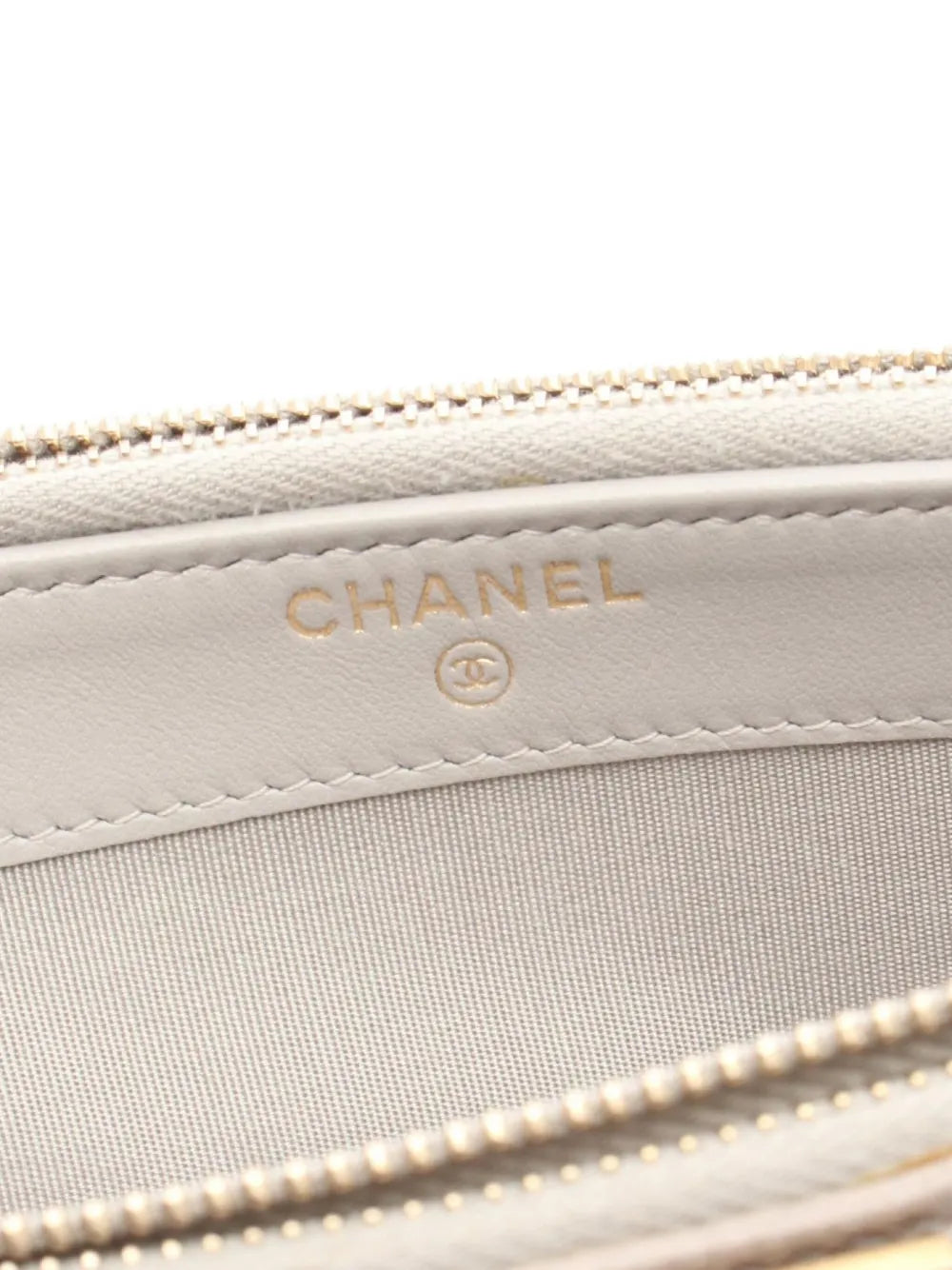 Pre-OwnedCHANEL Pre-Owned2019 Boy Chanel wallet on chain
