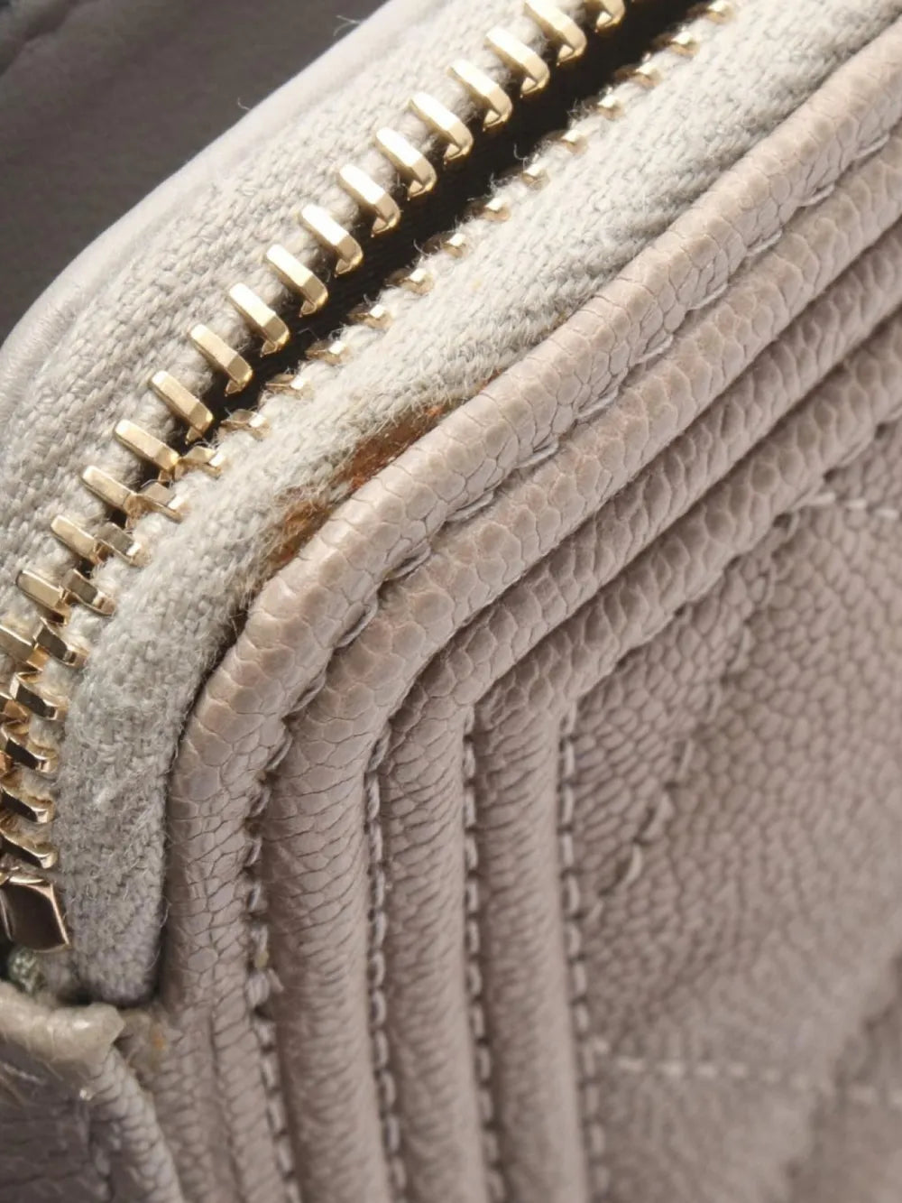 Pre-OwnedCHANEL Pre-Owned2019 Boy Chanel wallet on chain
