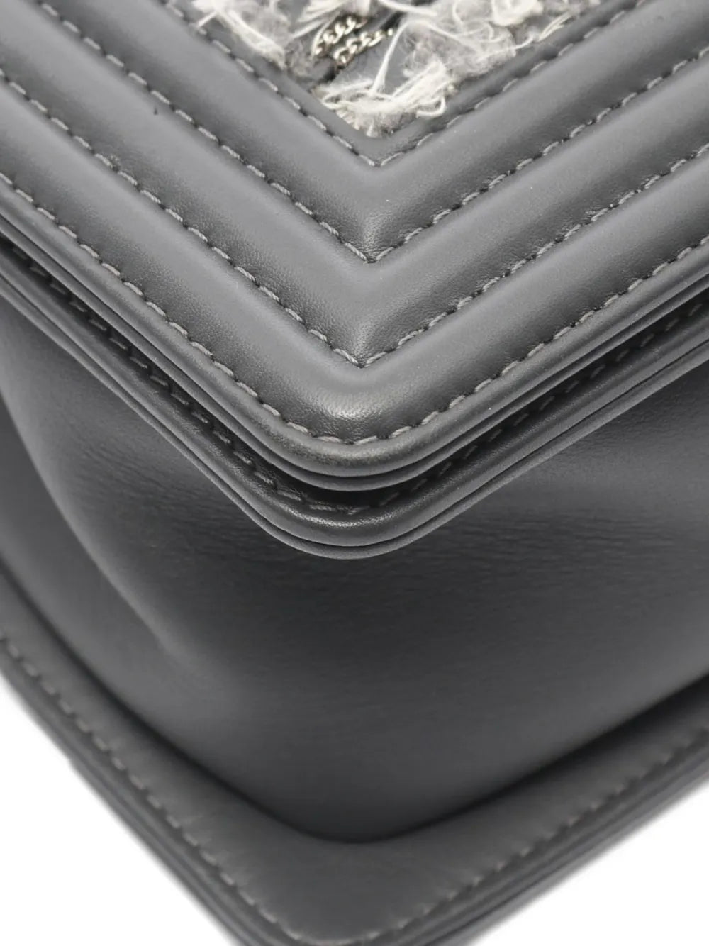 Pre-OwnedCHANEL Pre-Owned2016-2017 Boy tweed shoulder bag