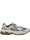 New Balance 2010 Panelled Low-Top Sneakers