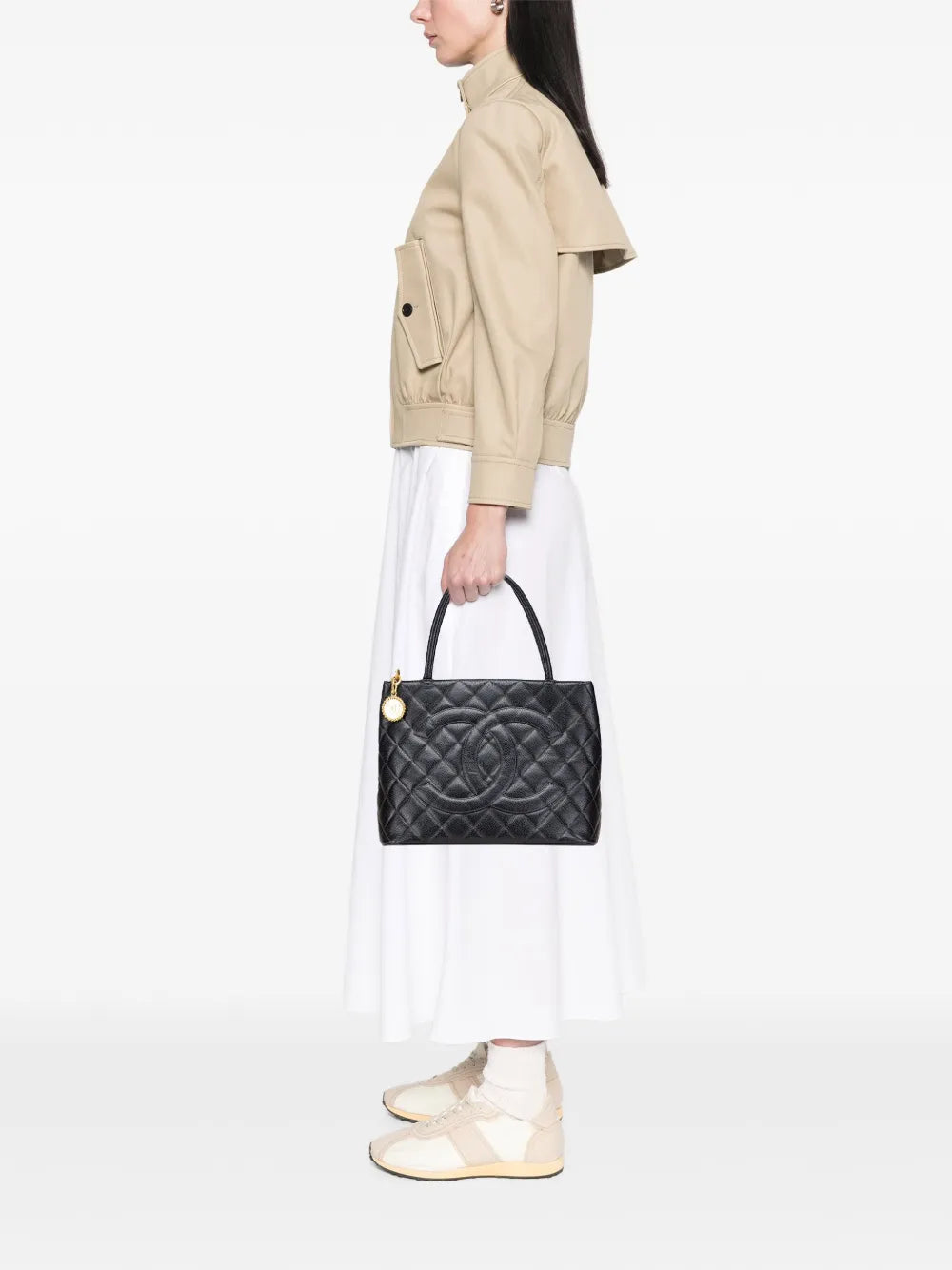 Pre-OwnedCHANEL Pre-Owned2002-2003 Caviar Medallion tote bag