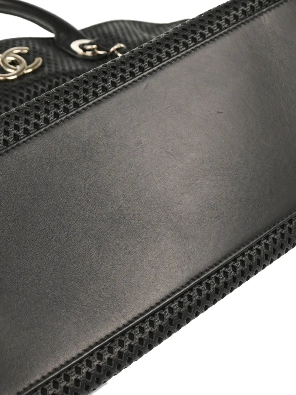 Pre-OwnedCHANEL Pre-Owned2013 Perforated French Riviera handbag