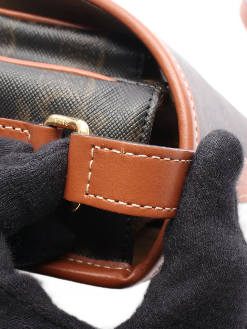 Pre-OwnedCeline Pre-Owned2010s medium Triomphe Falco crossbody bag