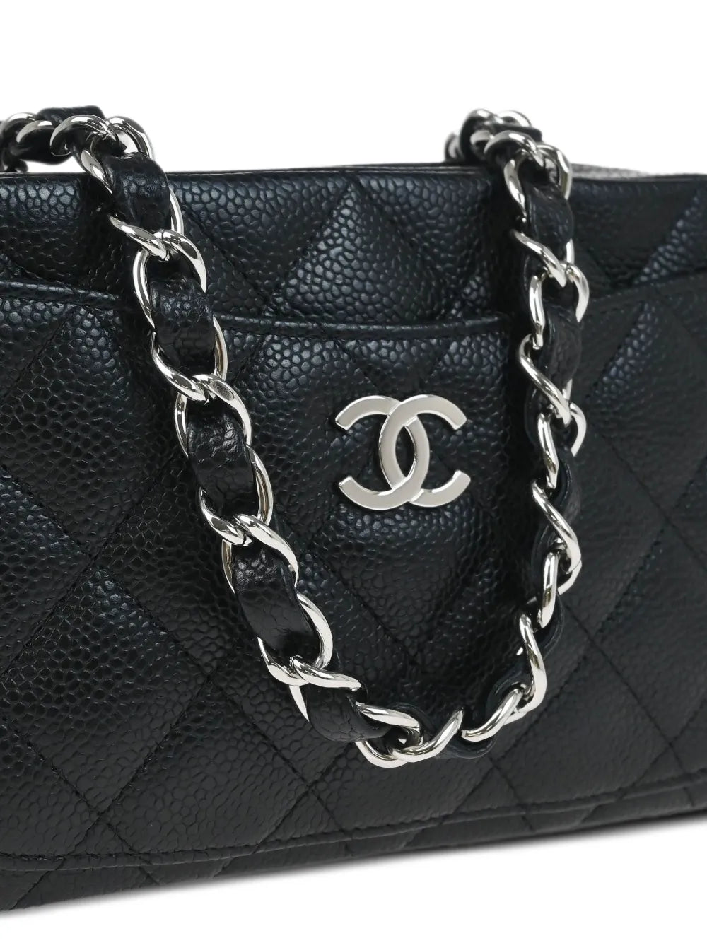 Pre-OwnedCHANEL Pre-Owned2006 quilted chain camera bag