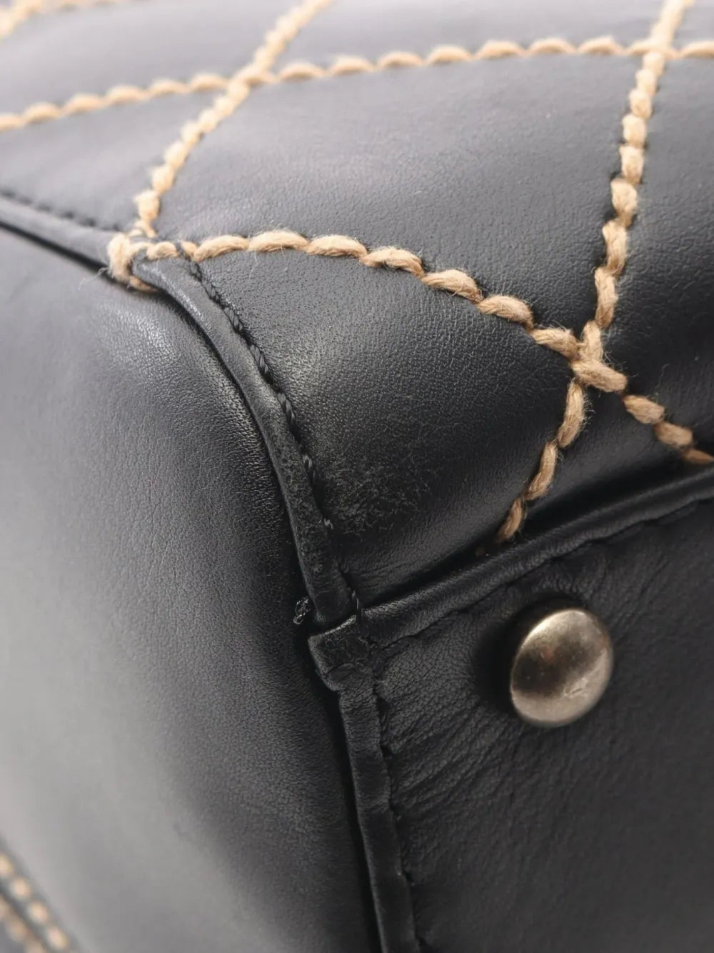 Pre-OwnedCHANEL Pre-Owned2002-2003 Wild Stitch handbag