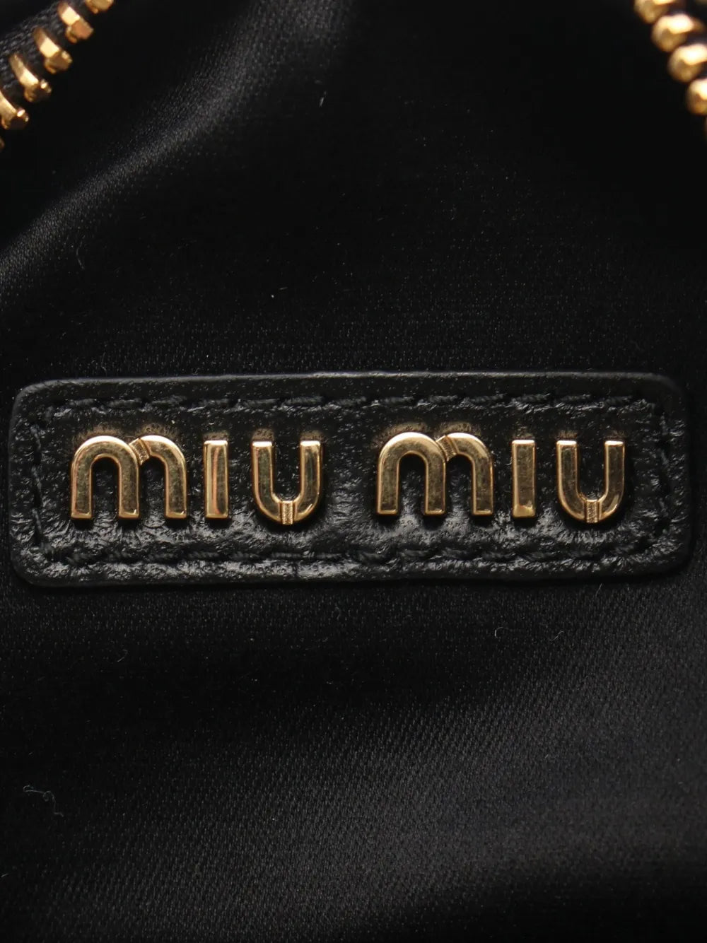 Pre-OwnedMiu Miu Pre-Owned2020 Wander tote bag