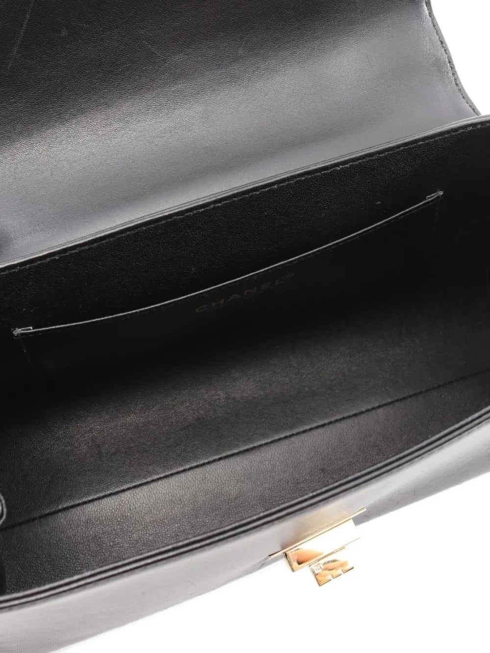 Pre-OwnedCHANEL Pre-Owned2002-2003 Chocolate Bar W lambskin shoulder bag