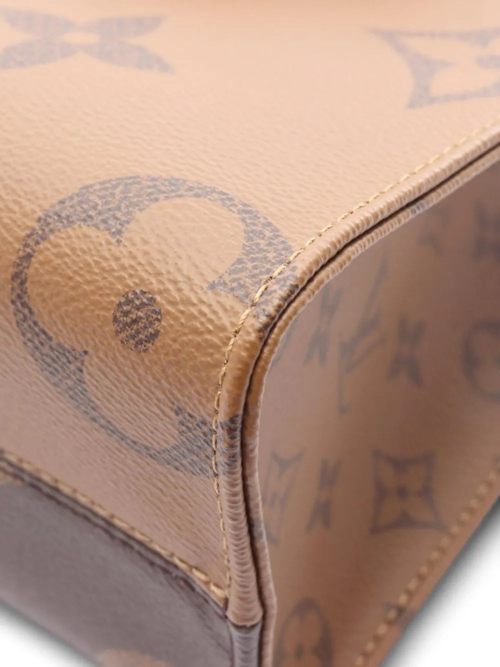 Pre-OwnedLouis Vuitton Pre-Owned2021 On-The-Go PM tote bag