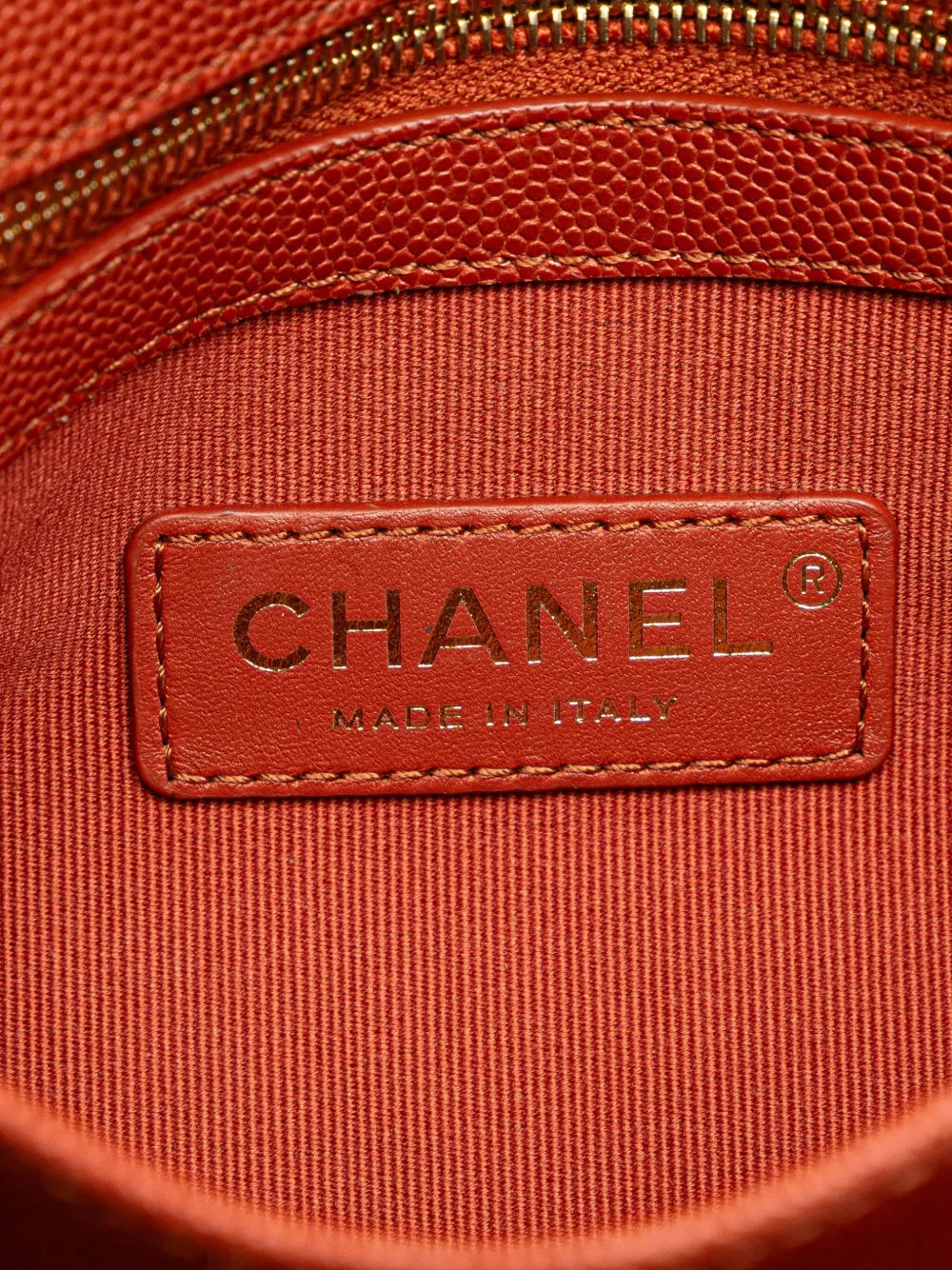 Pre-OwnedCHANEL Pre-Owned2021-2025 Mini CC Quilted Caviar Messenger Single Flap crossbody bag