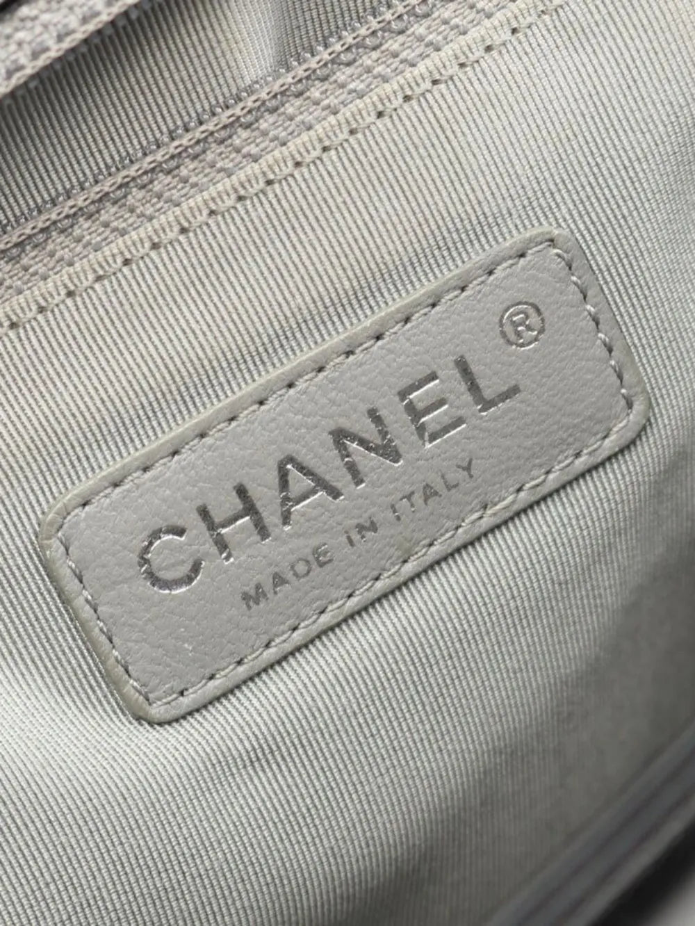 Pre-OwnedCHANEL Pre-Owned2012 Boy Chanel shoulder bag