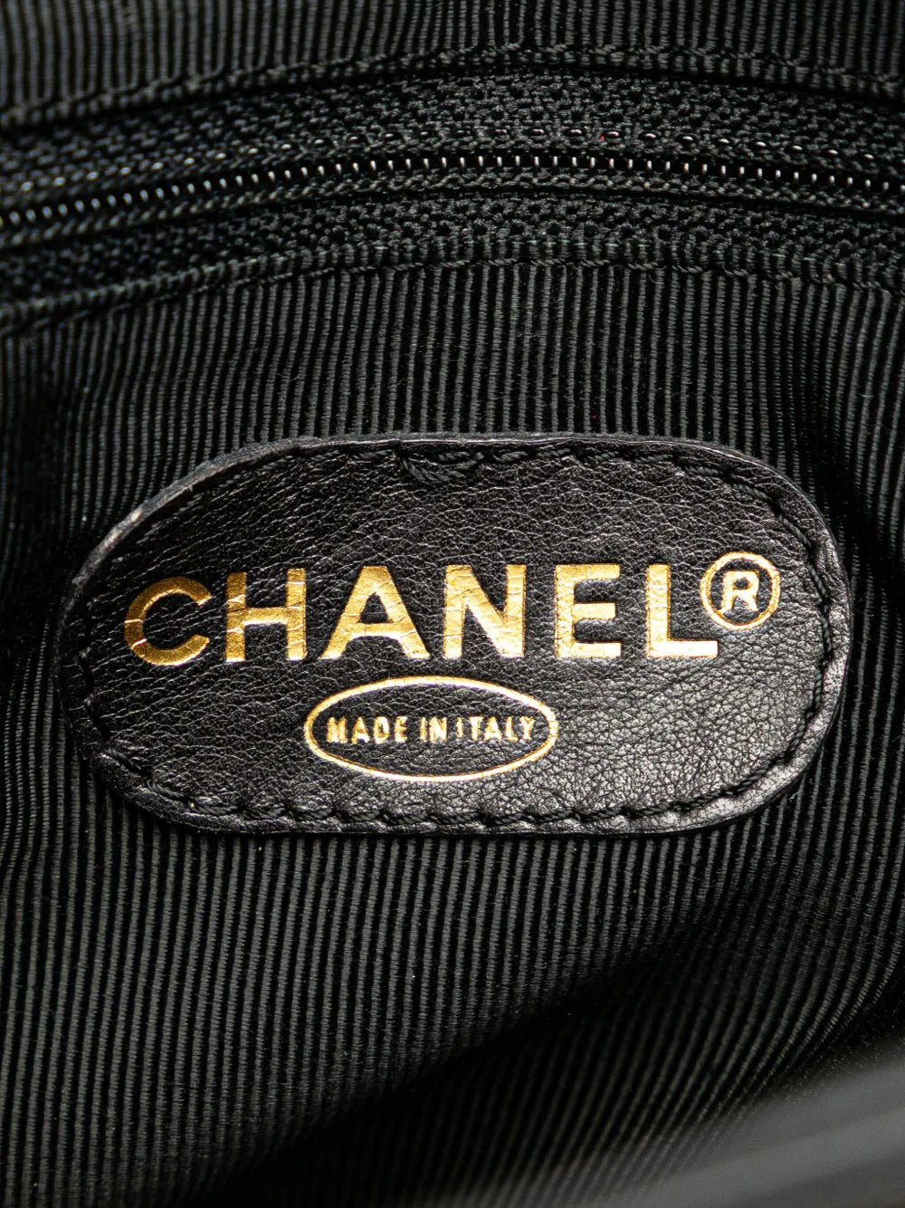 Pre-OwnedCHANEL Pre-Owned1996-1997 Triple CC Caviar shoulder bag