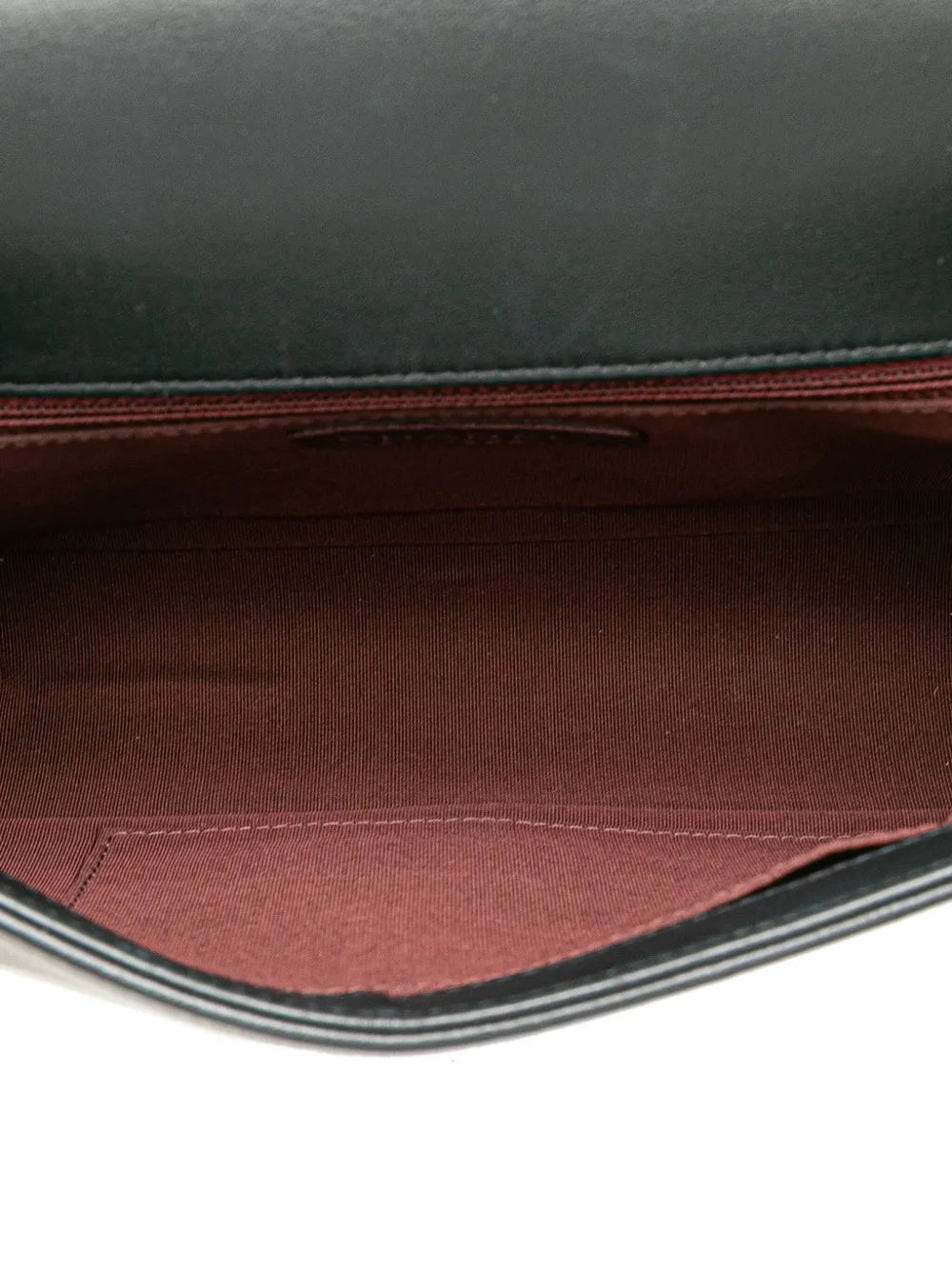 Pre-OwnedCHANEL Pre-Owned2014-2015 Medium Chevron Wrinkled Lambskin Boy Flap crossbody bag
