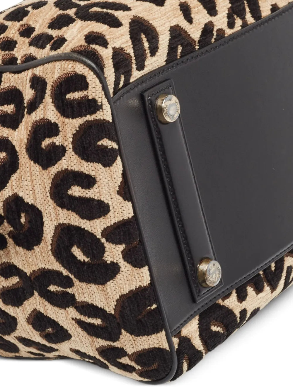 Pre-OwnedLouis Vuitton Pre-OwnedSpeedy leopard velvet tote bag
