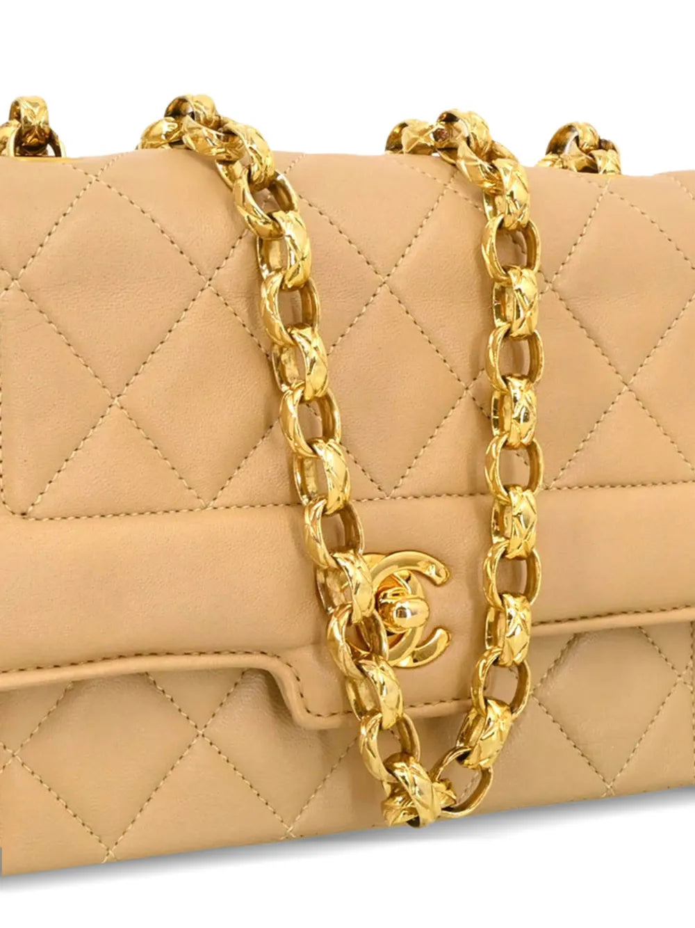 Pre-OwnedCHANEL Pre-Owned1990 matelassshoulder bag