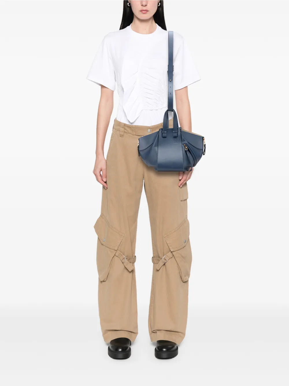 Pre-OwnedLoewe Pre-Owned2020 Small Leather Hammock satchel