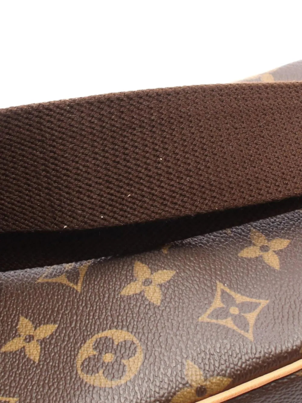 Pre-OwnedLouis Vuitton Pre-Owned2009 Pochette Ganju bag