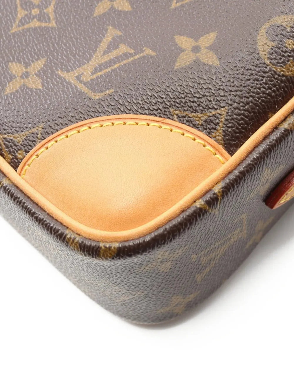 Pre-OwnedLouis Vuitton Pre-Owned2007 Trocadero 27 shoulder bag