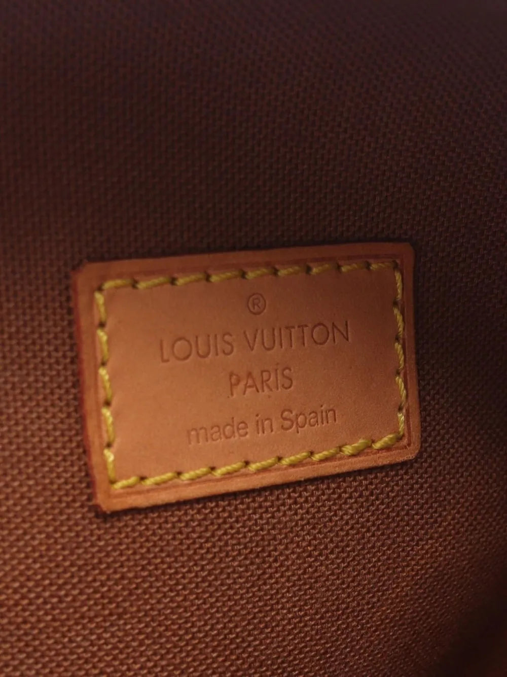 Pre-OwnedLouis Vuitton Pre-Owned 2001 small Pochette Ganju Monogram belt bag