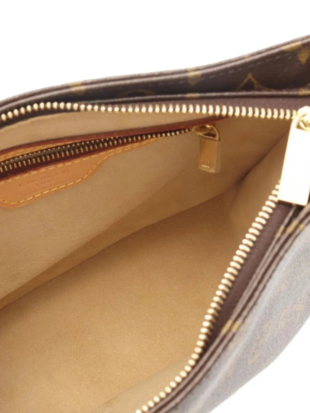 Pre-OwnedLouis Vuitton Pre-Owned2004 Looping MM monogram shoulder bag