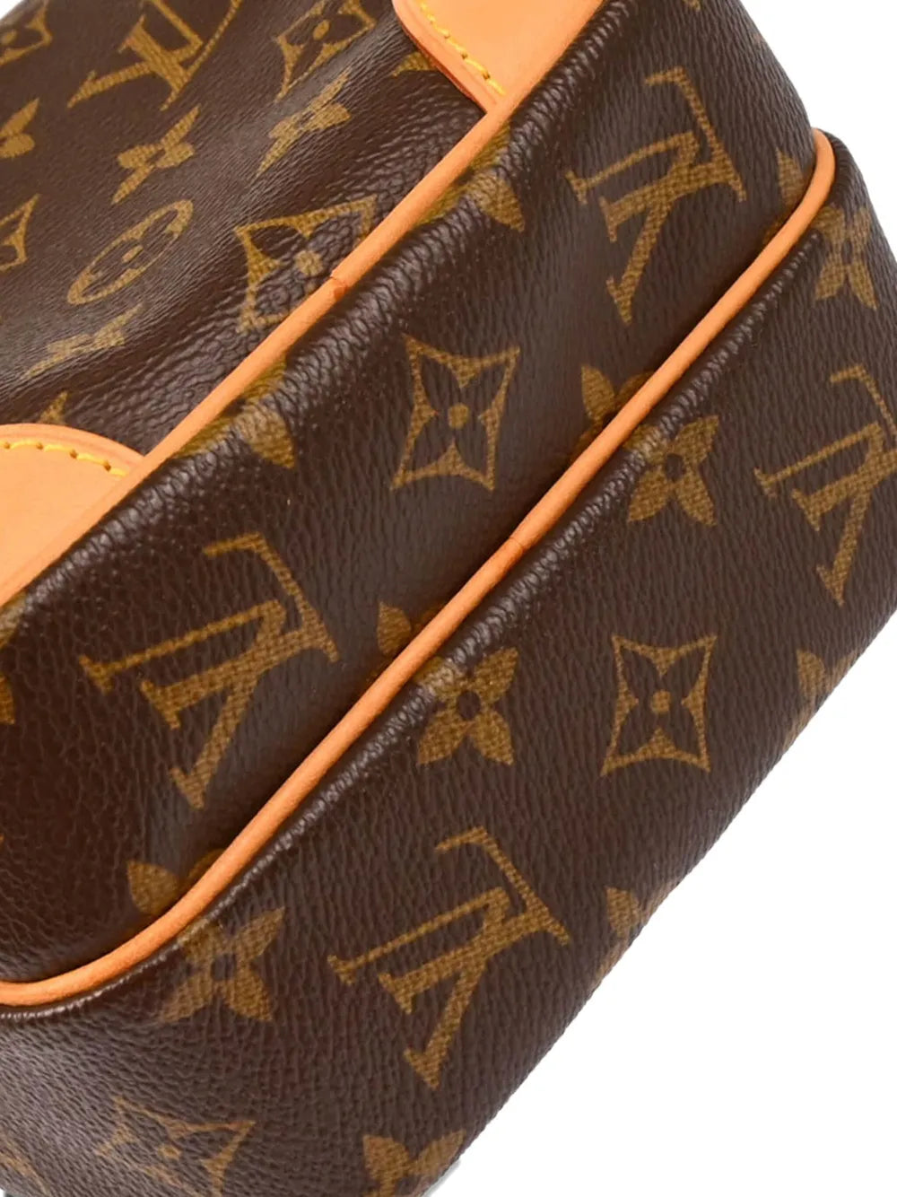 Pre-OwnedLouis Vuitton Pre-Owned2005 Amazon cross body bag