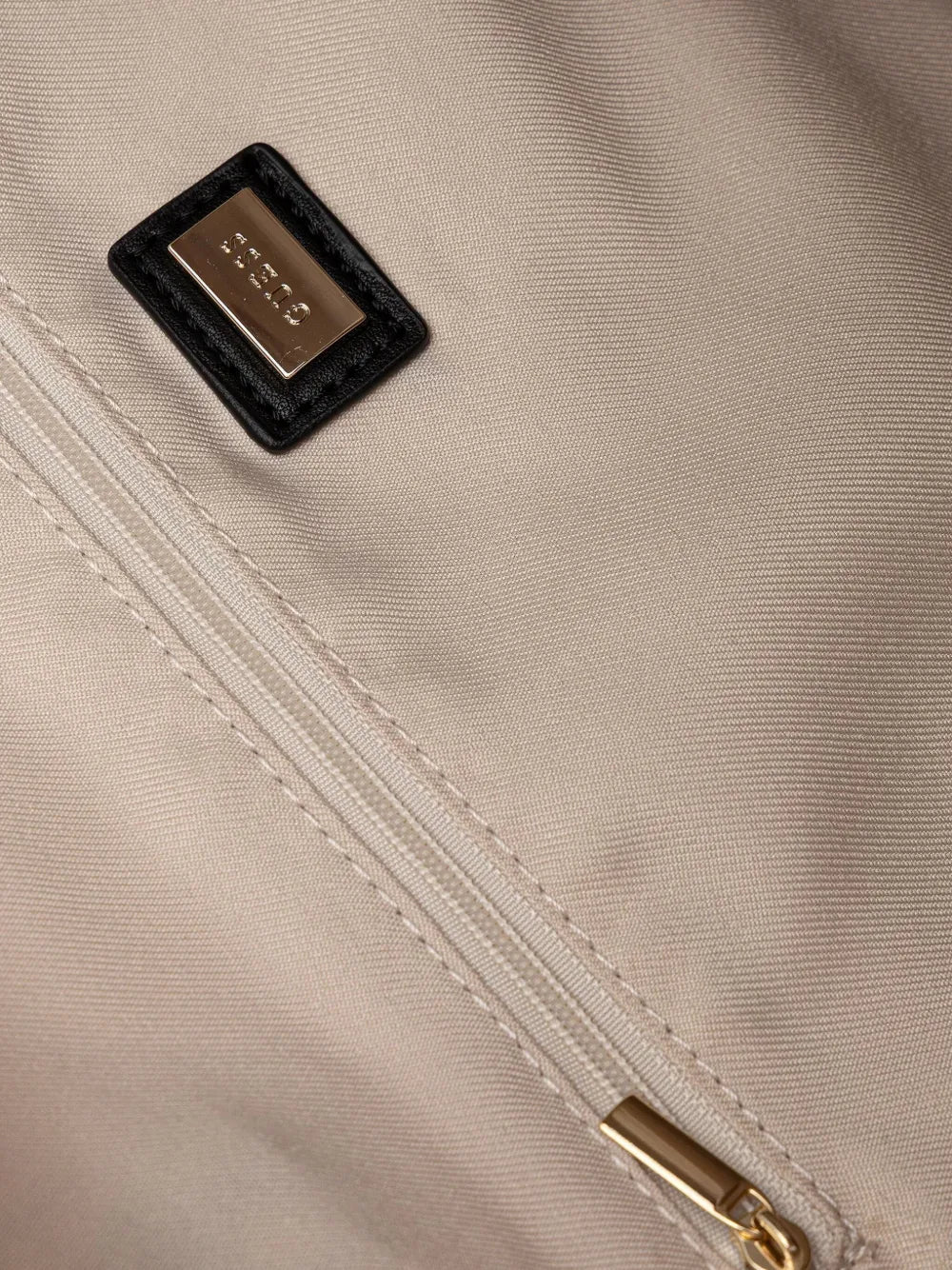 GUESS USAlogo-appliqu?tote bag