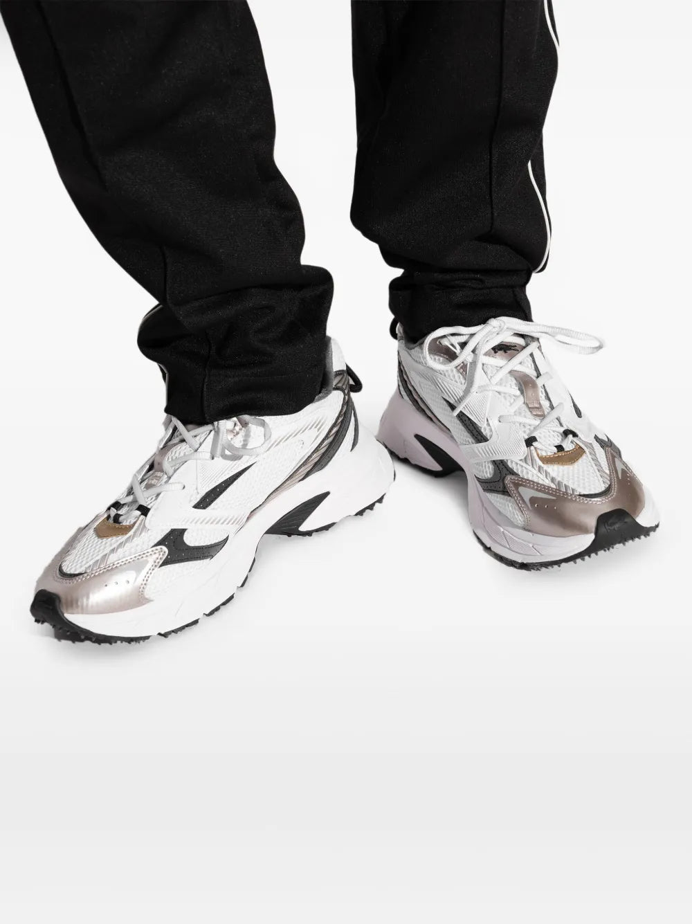 Lacoste L003 Neo Shot Lace-Up Mesh Sneakers