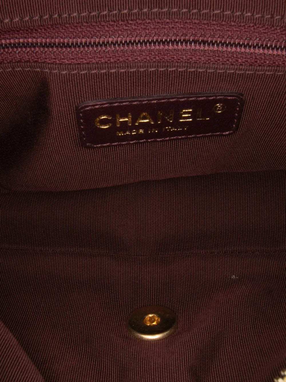 Pre-OwnedCHANEL Pre-Owned2014-2015 Mini Quilted Chevron Lambskin Camera Case Flap crossbody bag