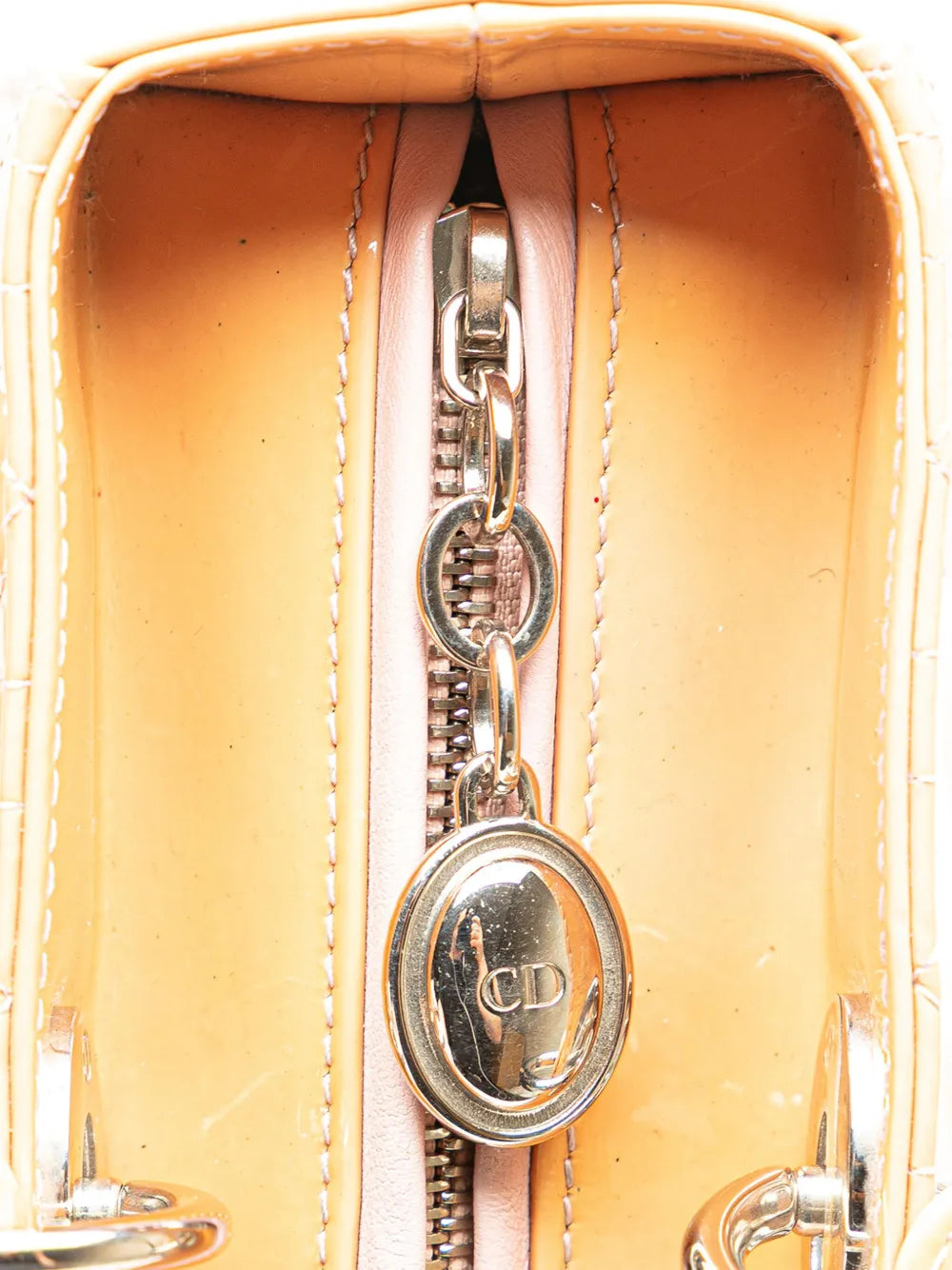 Pre-OwnedChristian Dior Pre-Owned2012 Large Patent Cannage Lady Dior satchel