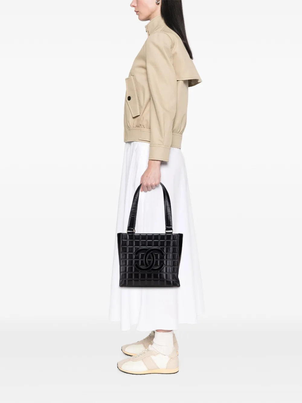 Pre-OwnedCHANEL Pre-Owned2002-2003 CC Chocolate Bar Lambskin tote bag