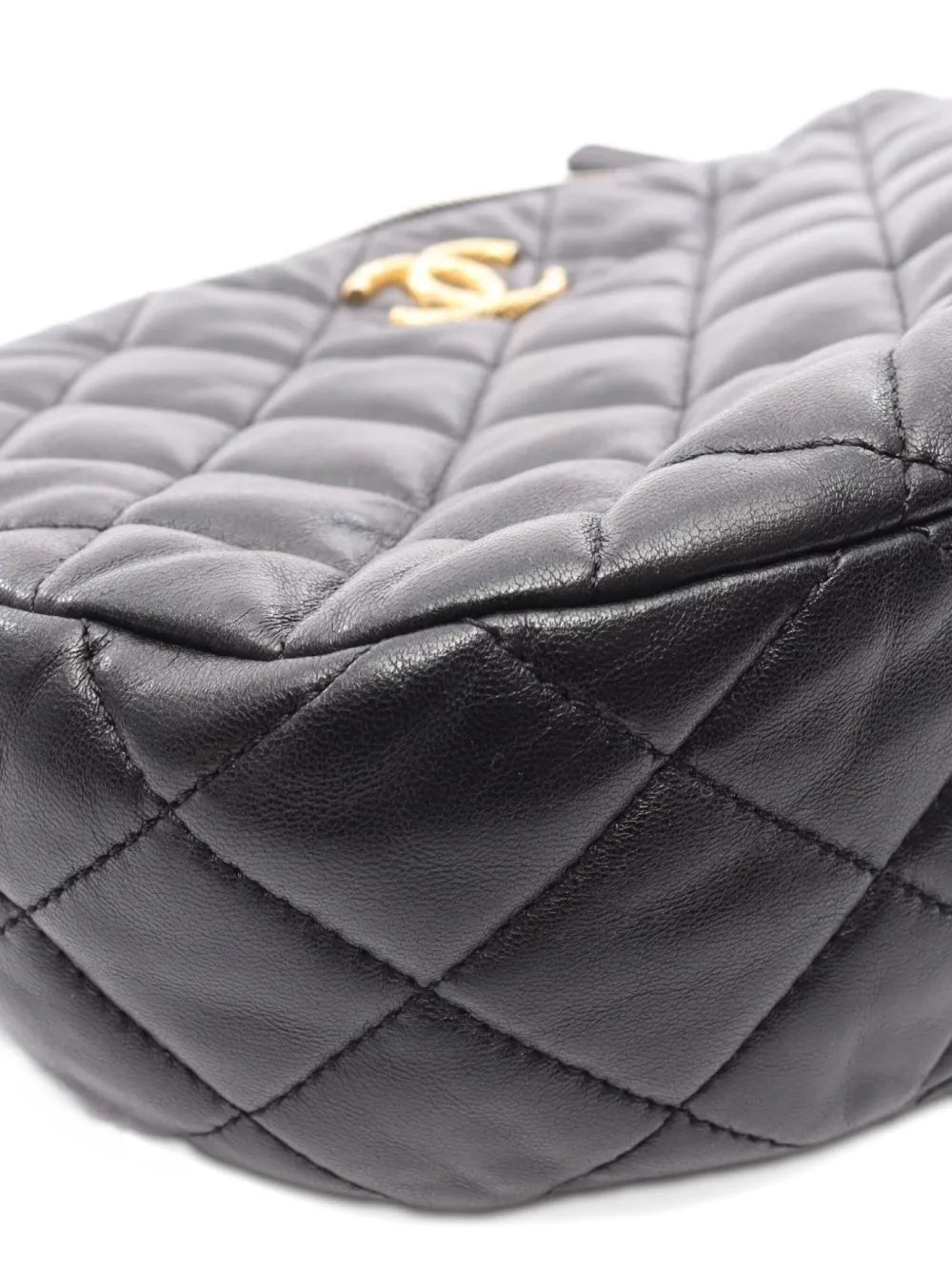 Pre-OwnedCHANEL Pre-Owned2021 matelasse small hobo bag