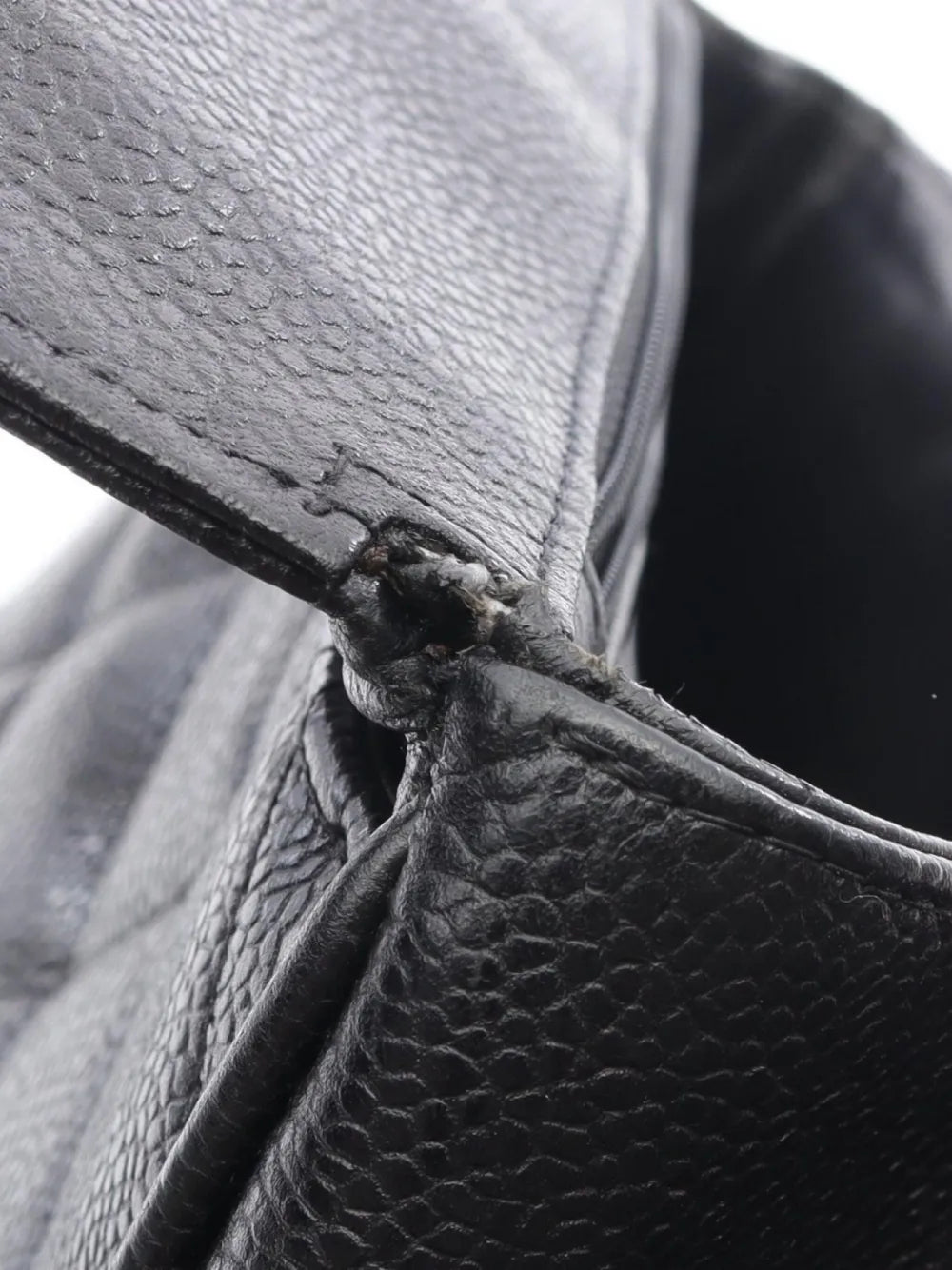 Pre-OwnedCHANEL Pre-Owned1994-1996 diamond-quilted handbag