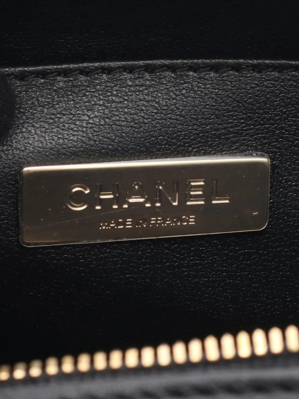 Pre-OwnedCHANEL Pre-Owned2021s small diamond-quilted two-way vanity bag