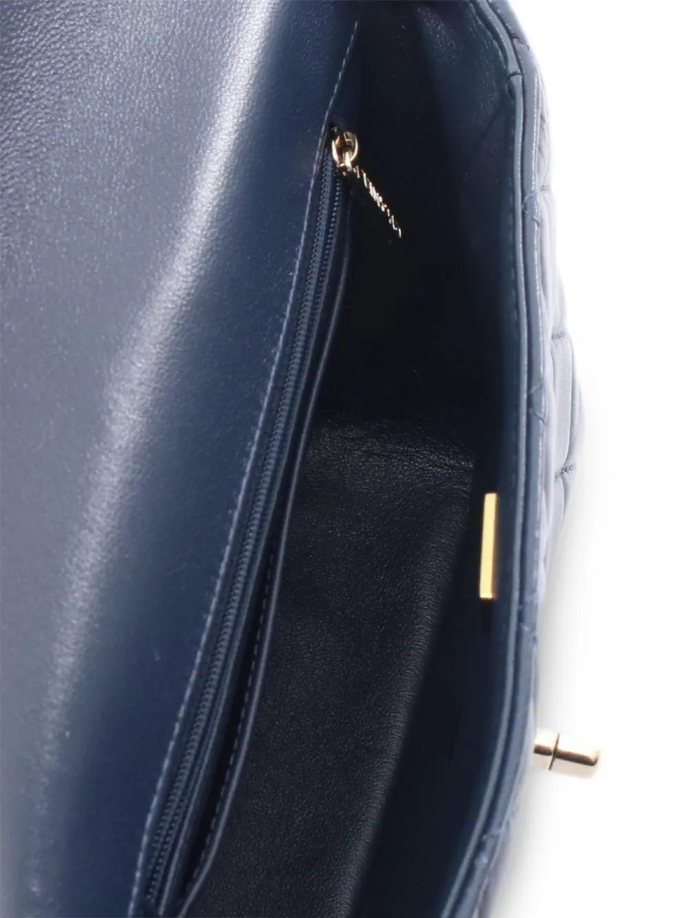 Pre-OwnedCHANEL Pre-Owned2021 Classic Flap two-way handbag