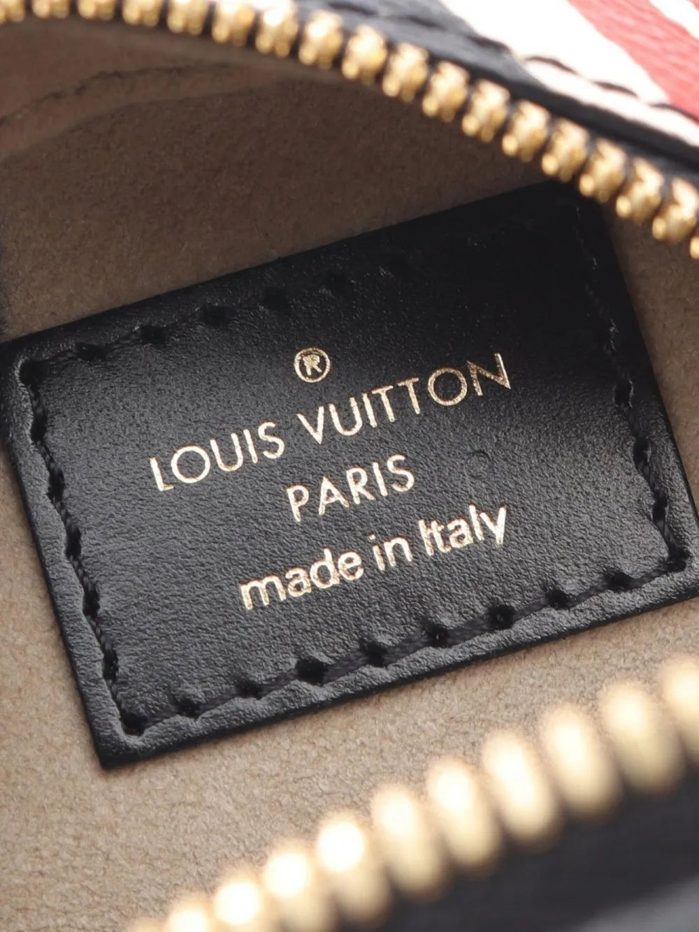 Pre-OwnedLouis Vuitton Pre-Owned2020 Crafty Boite Chapeau Souple shoulder bag