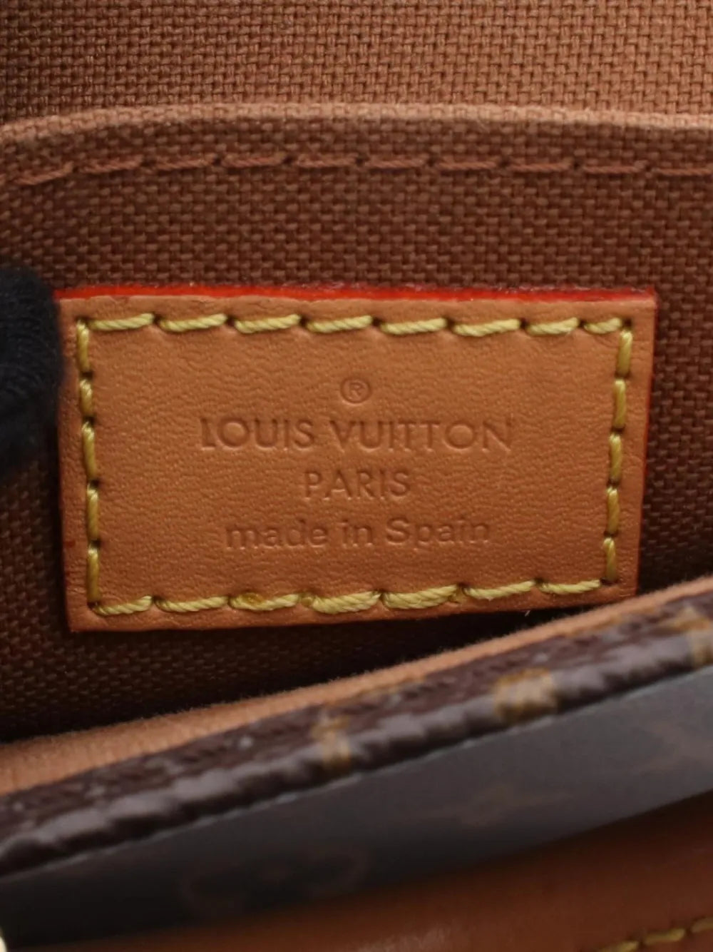 Pre-OwnedLouis Vuitton Pre-Owned2020 Sac Plat monogram handbag