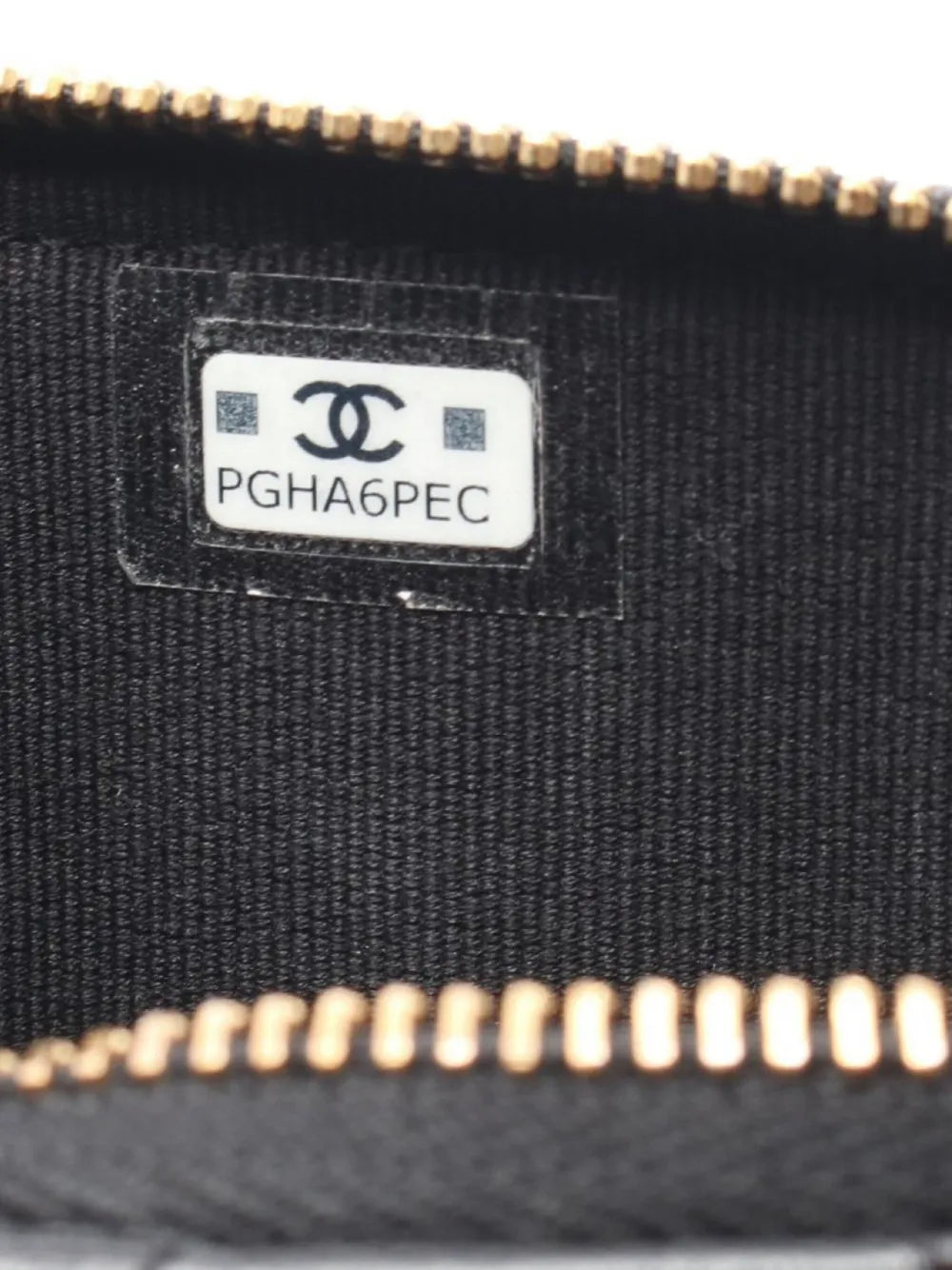 Pre-OwnedCHANEL Pre-Owned2021 quilted chain shoulder bag